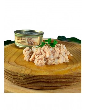 kiwipet-racao-natural-greatness-gato-junior-70g-humida-peito-frango-detalhe