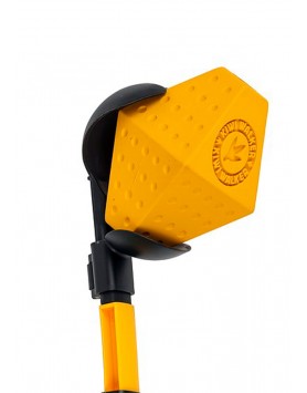 kiwipet-brinquedo-kiwi-walker-cao-ball-launcher-bola-laranja-utilizacao